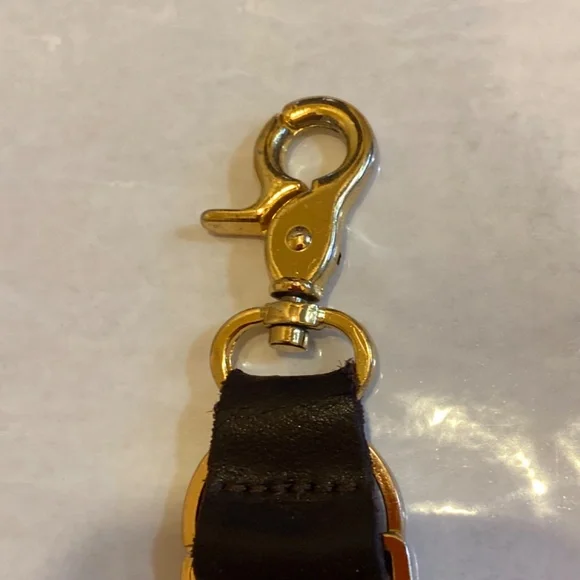 VINTAGE Y2K RED BY MARC ECKO BROWN LEATHER TASSEL TRIGGER KEY FOBPURSE FOB